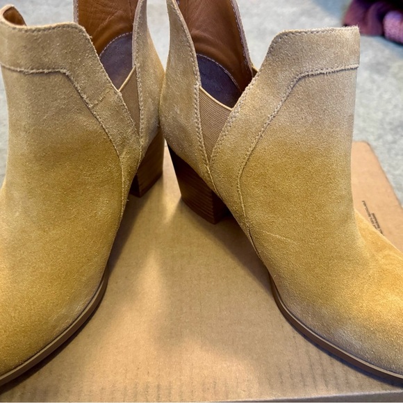MIA Women's Tan Ankle Boots Sz 6 - Picture 8 of 16